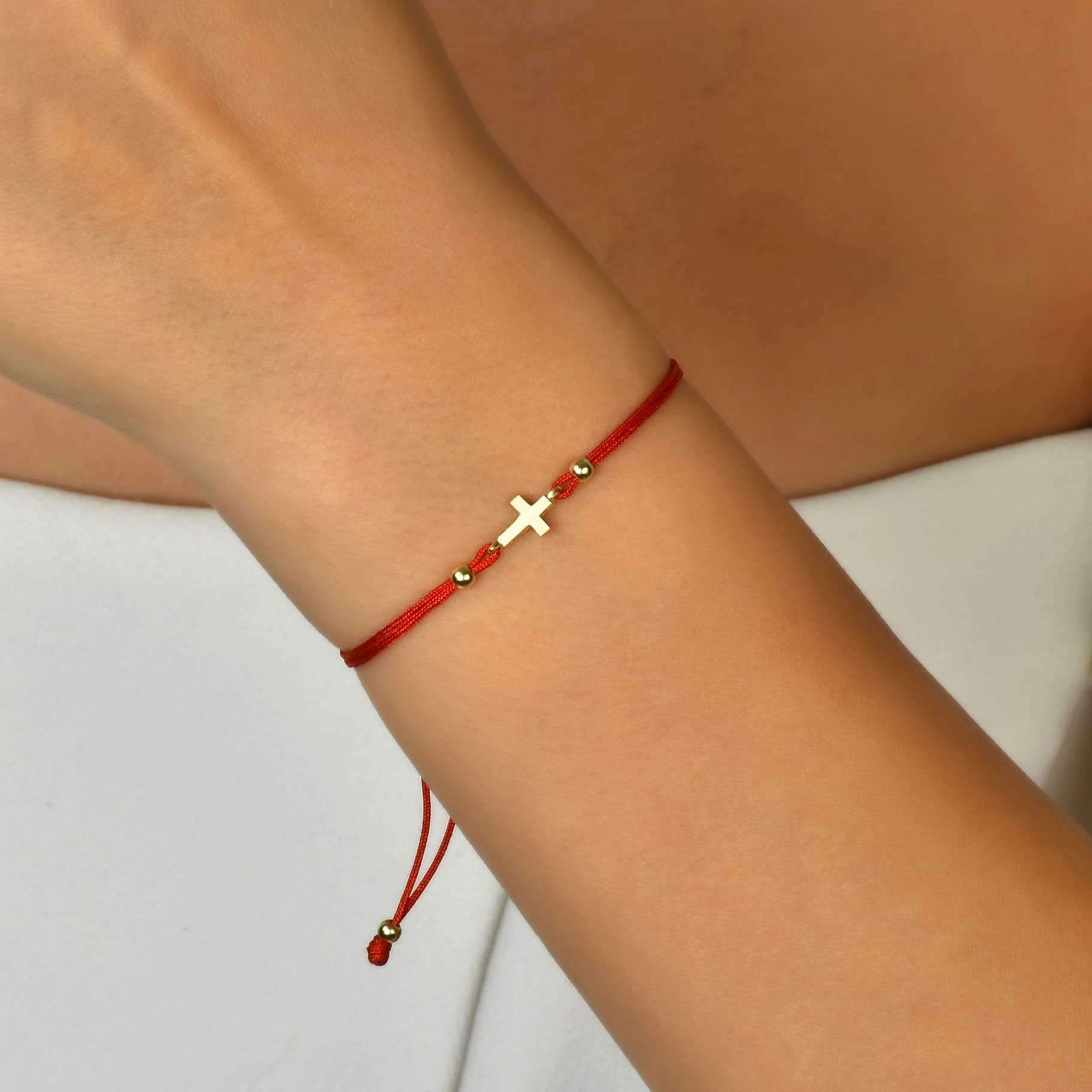 Гривна с червен конец кръст - Image 2