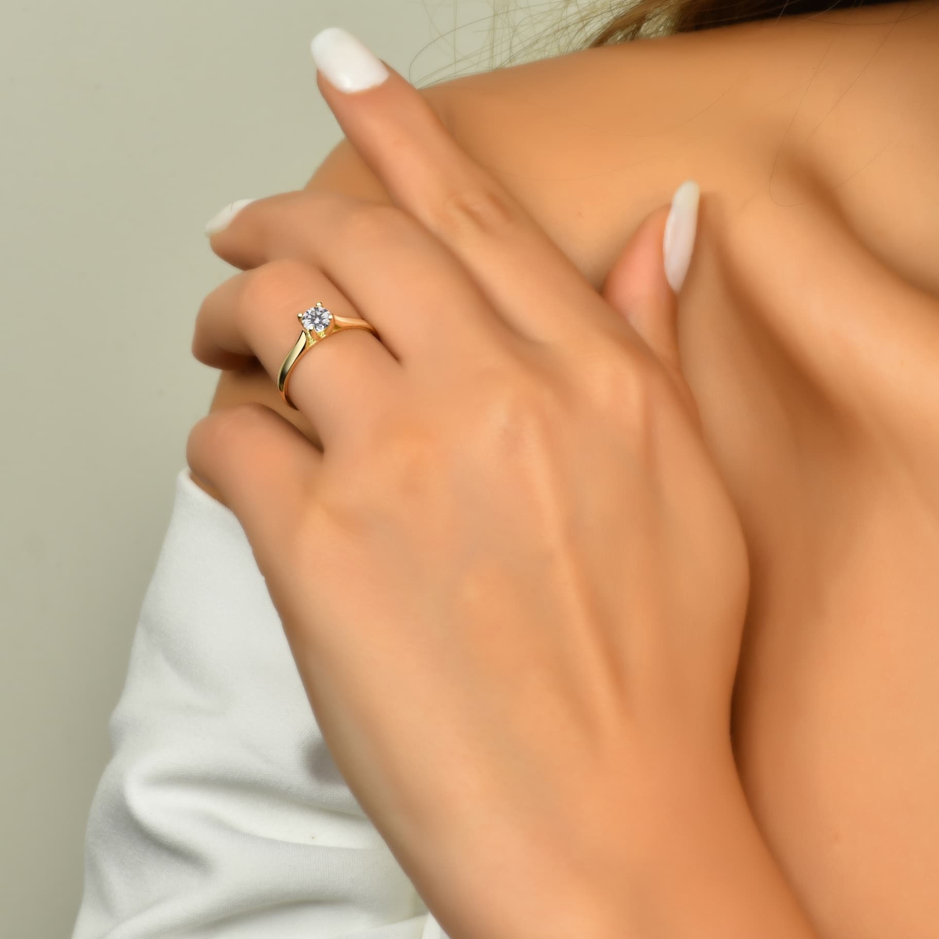 Годежен пръстен от жълто злато с бели цирконий - Image 1