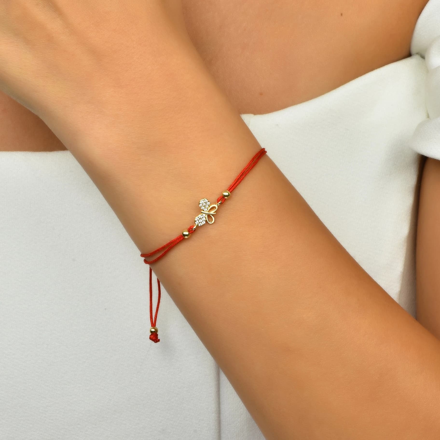 Гривна с червен конец Пеперуда с бели цирконий - Image 2