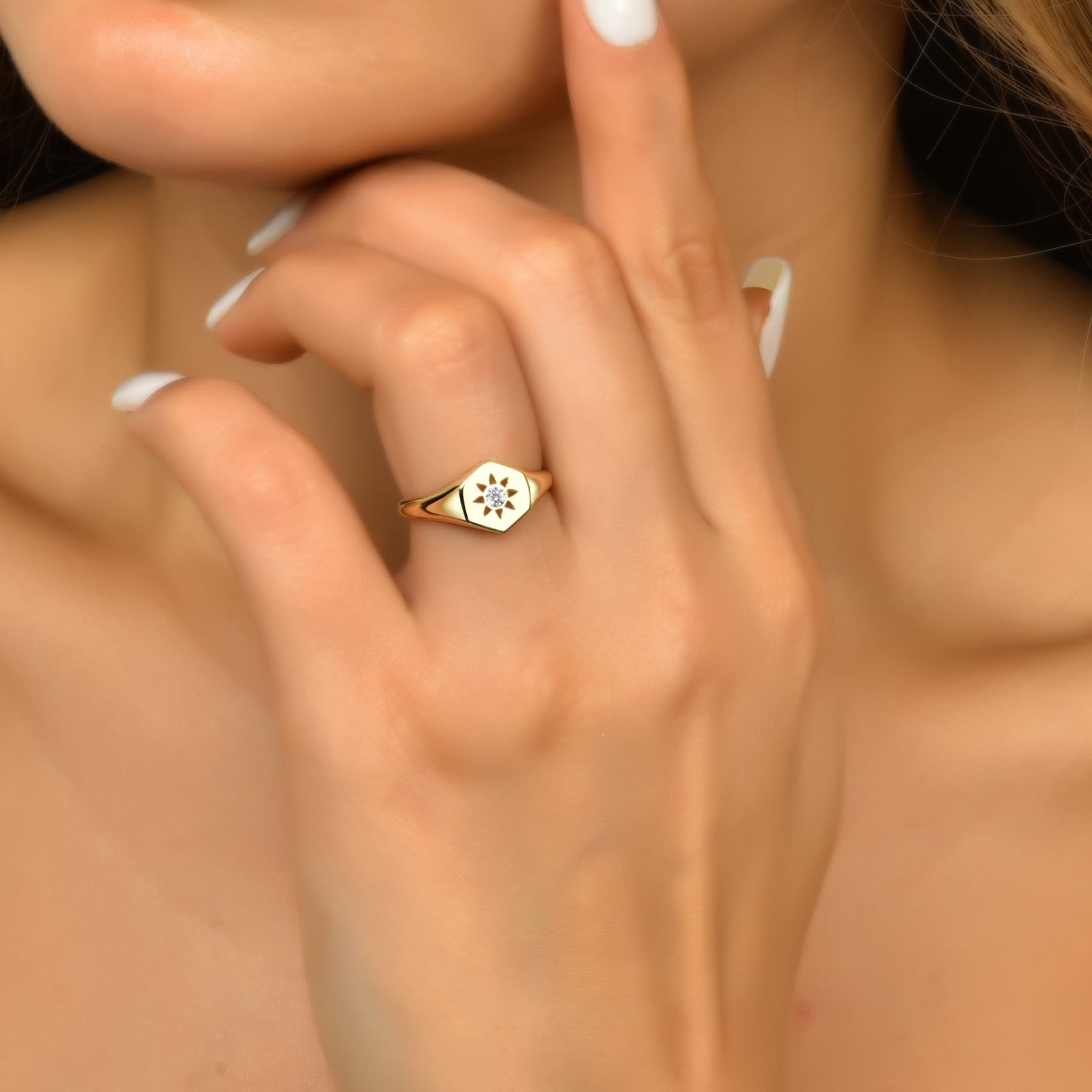 Пръстен от жълто злато с бели цирконий - Image 2