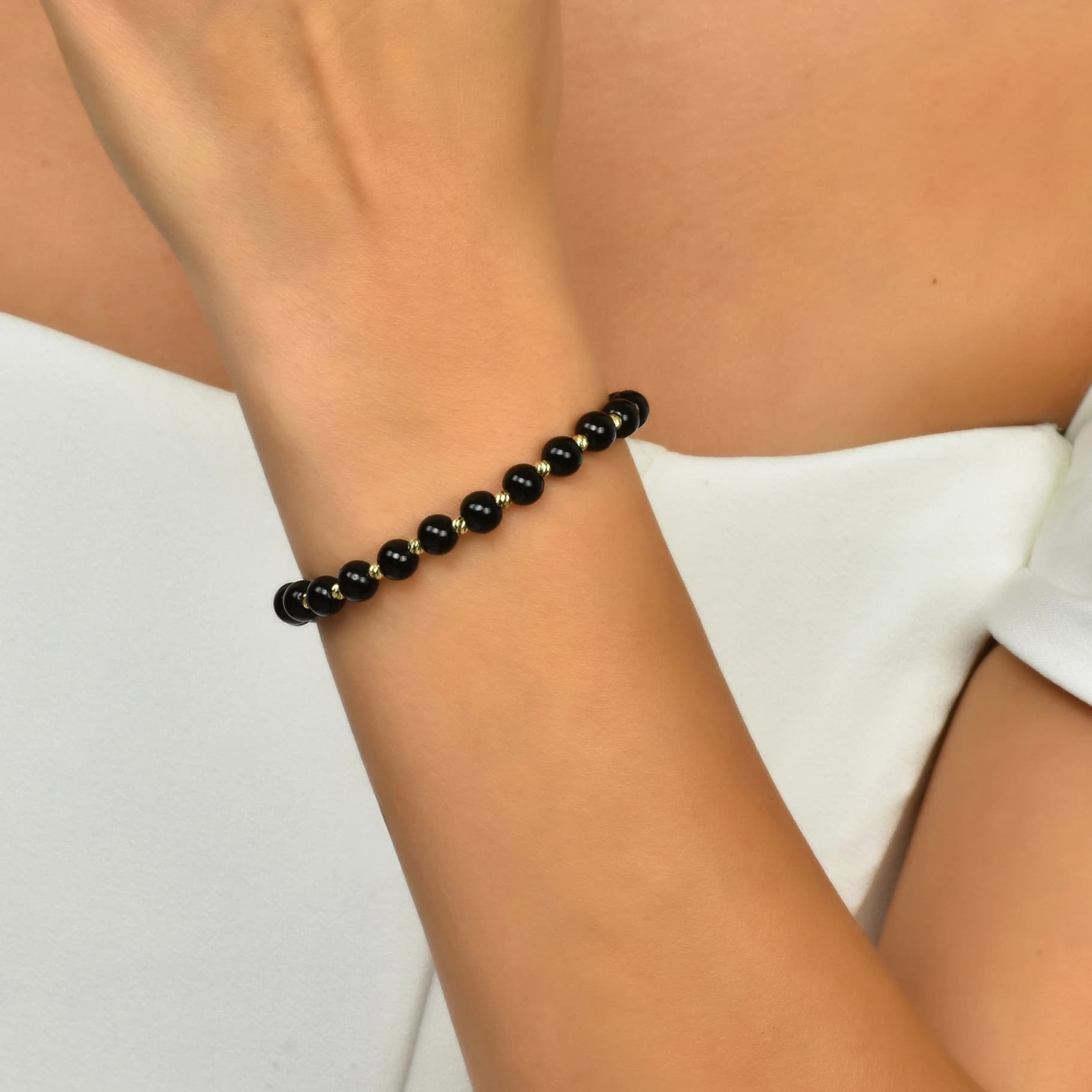 Гривна с черни мъниста и златни топчета - Image 2