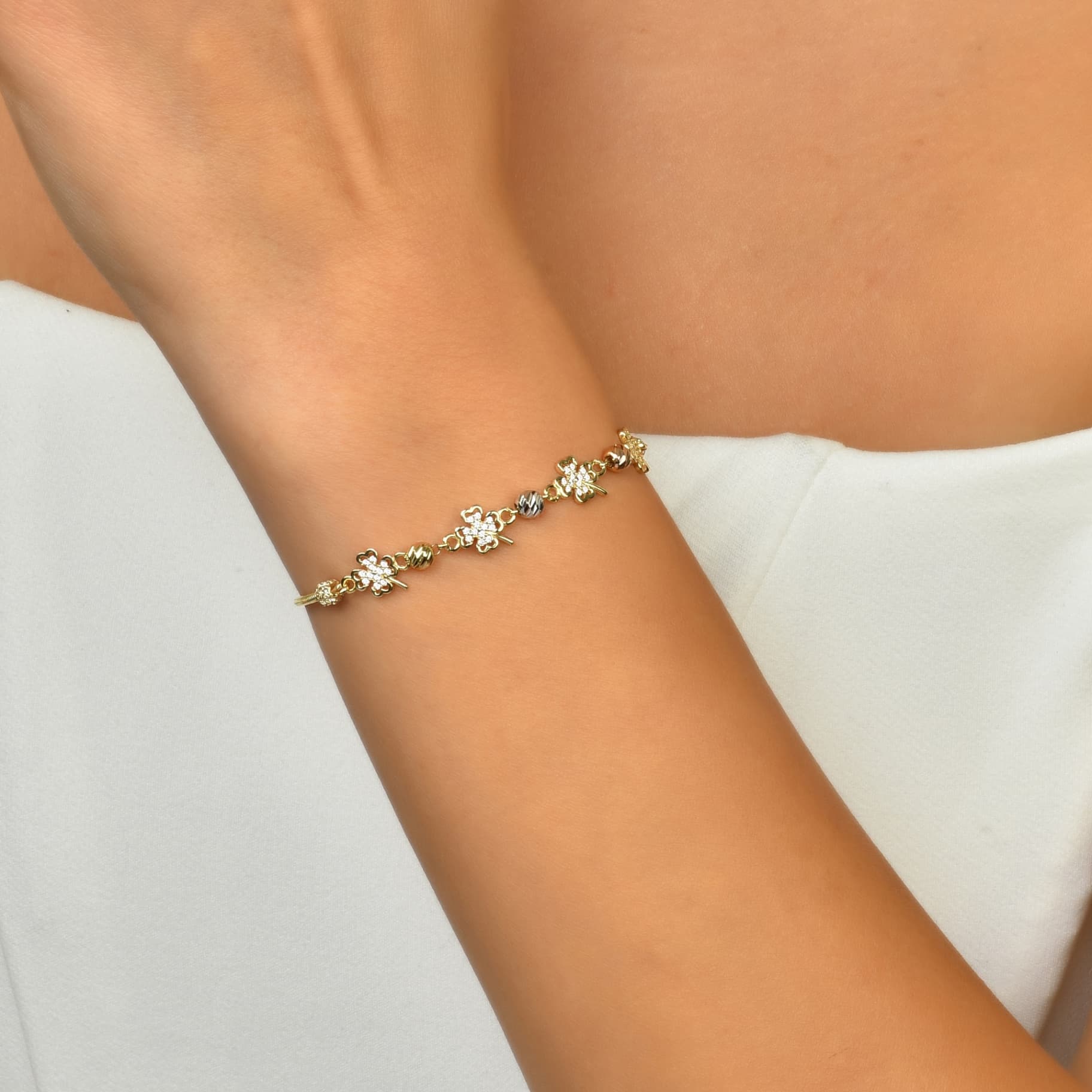 Гривна от жълто, бяло и розово злато и бели цирконий - Image 2