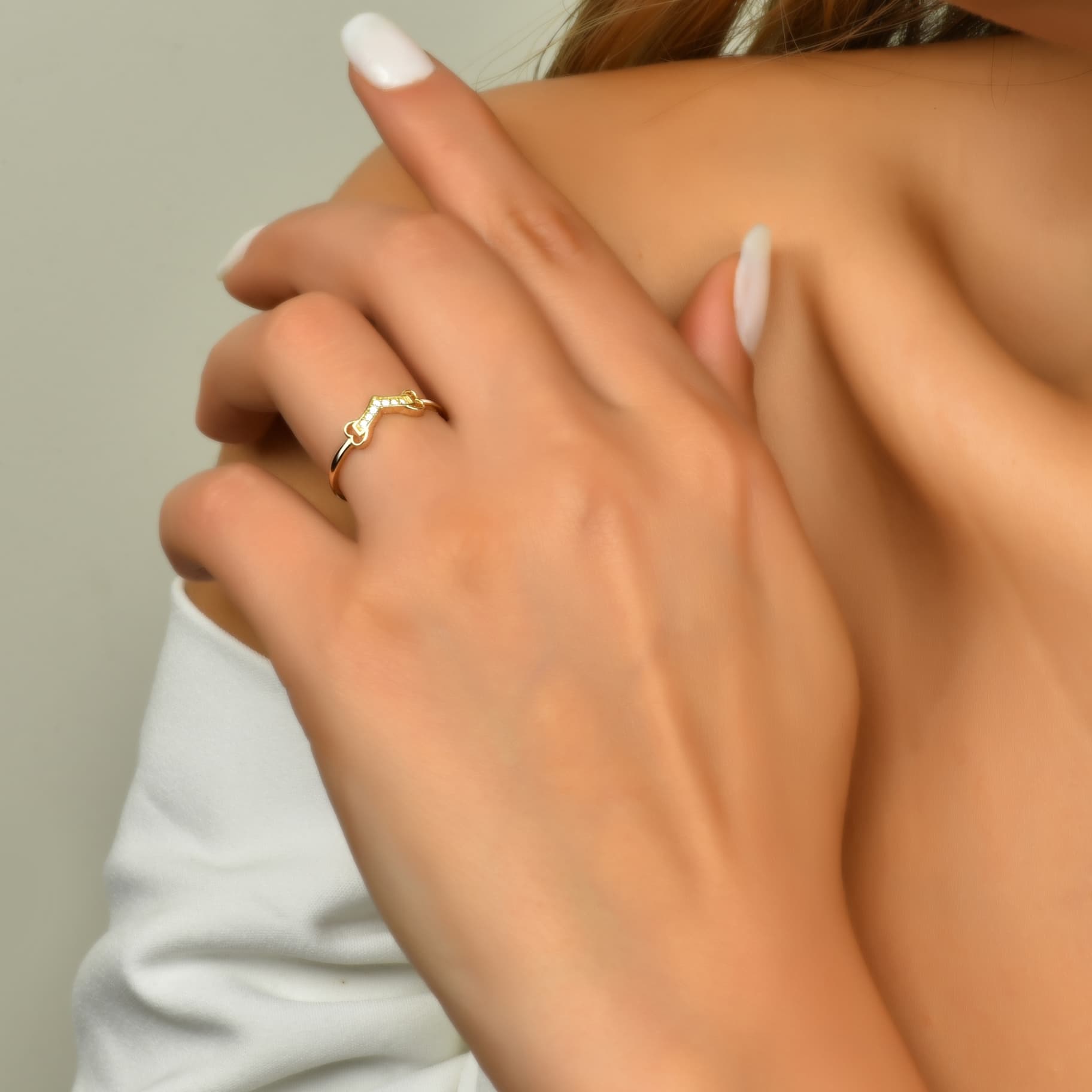 Пръстен от жълто злато с бели цирконий - Image 3